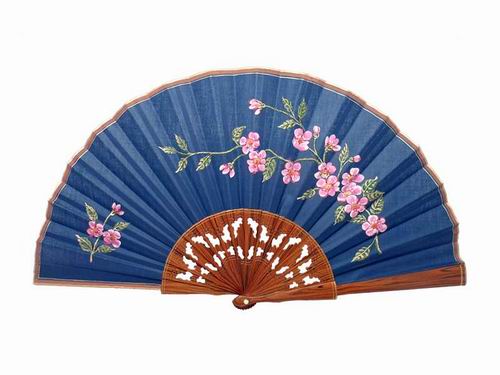 透かし彫紺アバニコ ピンクや緑の手塗り花柄模様. 50X27cm