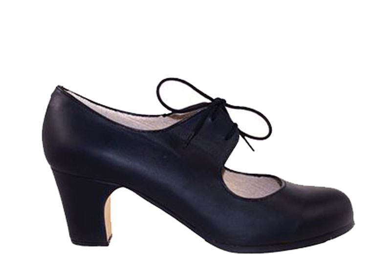 Cordonera Basic Black Leather Flamenco Shoes from Begoña Cervera.