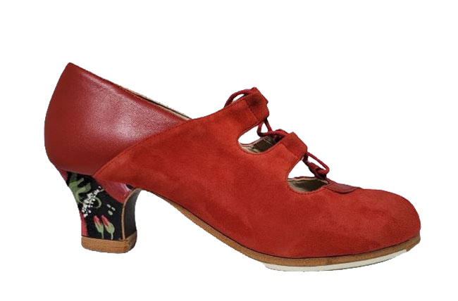 Flamenco Shoes from Begoña Cervera. Model: Floreo