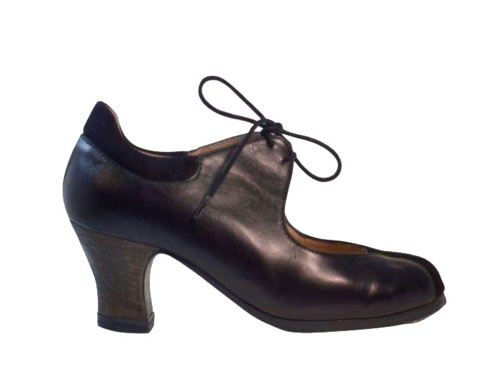 Chaussures Flamenco Begoña Cervera. Maria Juncal Cordones