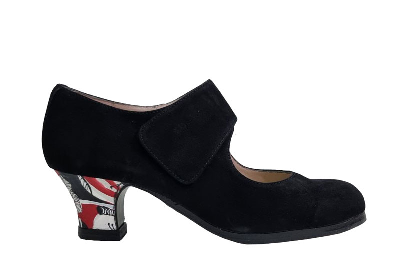 Flamenco Shoes from Begoña Cervera. Velcro